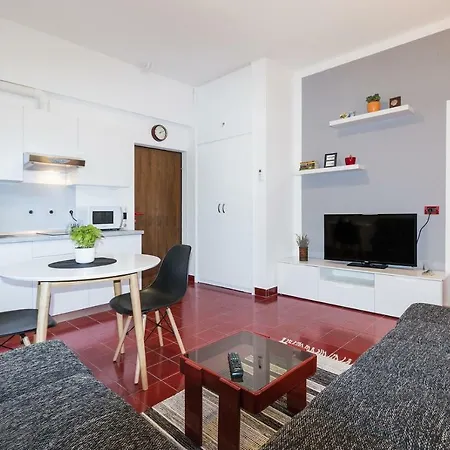 Cosy Near The With Grill Appartement